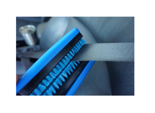 BluGator Seatbelt Brush